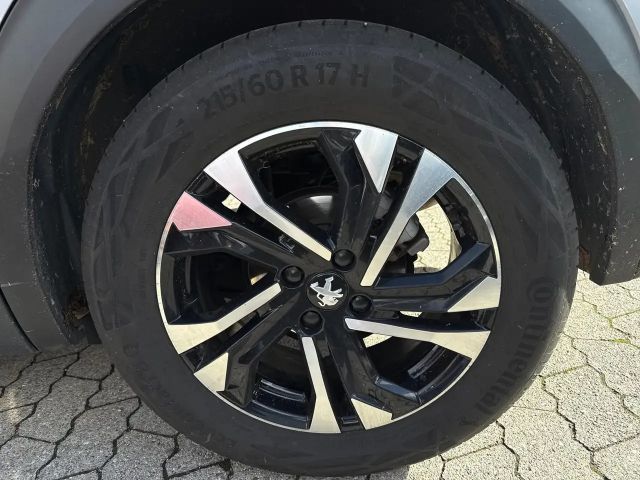 Peugeot 2008 Allure Pack PureTech