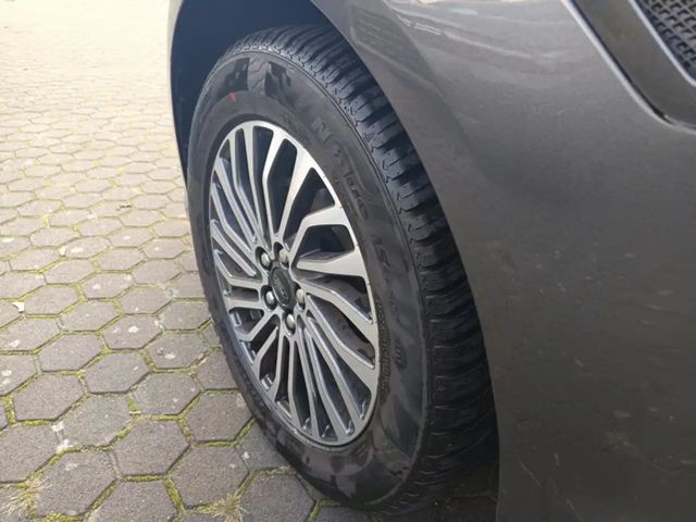 Ford S-Max Titanium