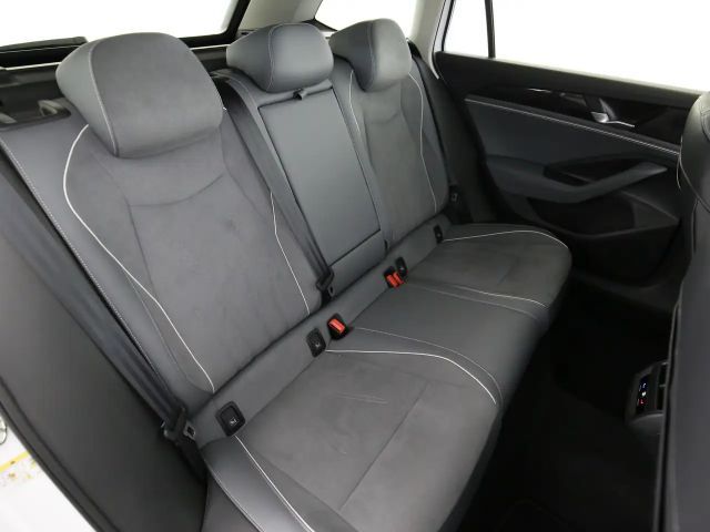 Volkswagen Passat 2.0 TDI Business DSG Variant