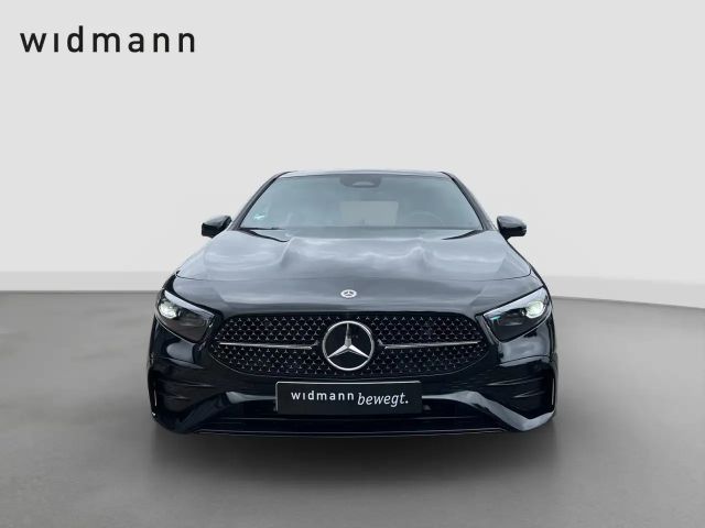 Mercedes-Benz A 200 AMG Line Hatchback