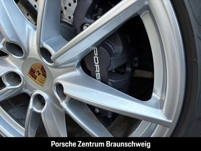 Porsche 992 4 Cabrio Carrera