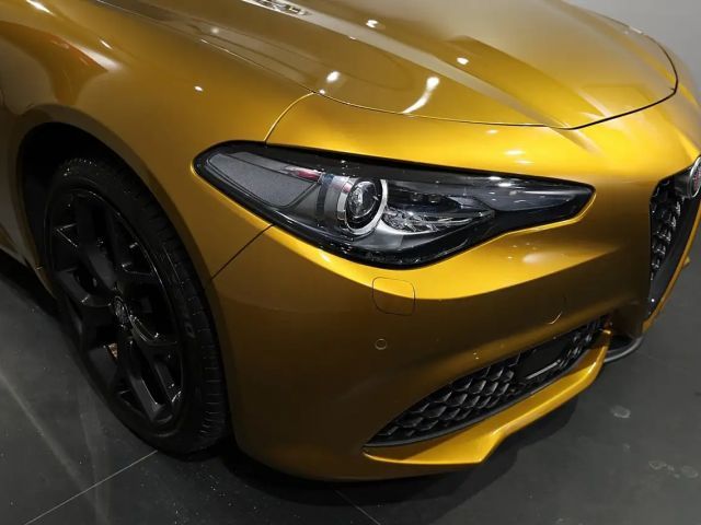 Alfa Romeo Giulia AT8 AWD Q4