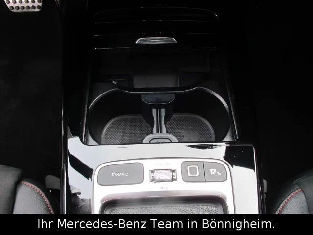 Mercedes-Benz CLA 200 AMG Line