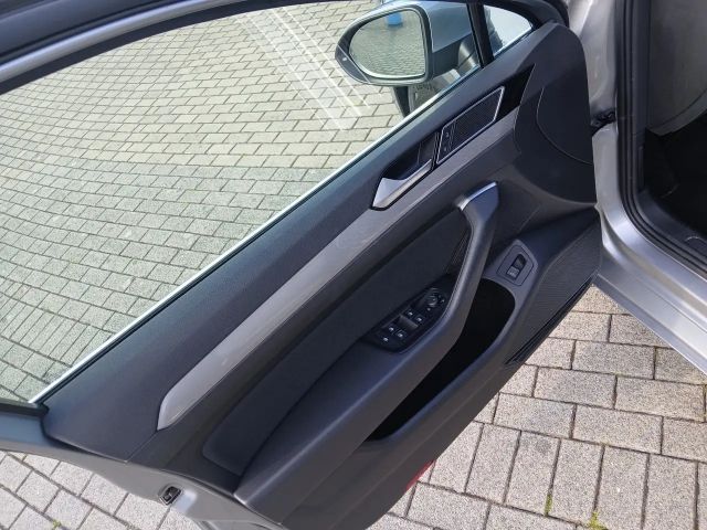Volkswagen Passat Business DSG Variant