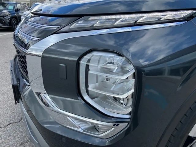 Mitsubishi Outlander 4WD PHEV