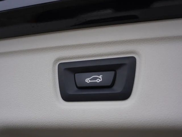 BMW 330 330e Touring