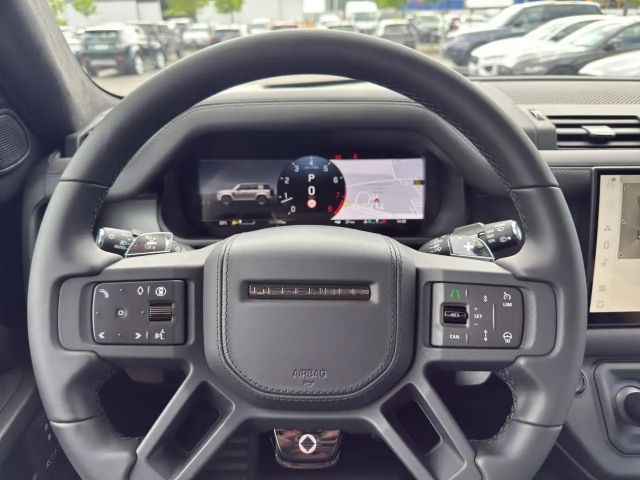 Land Rover Defender 110