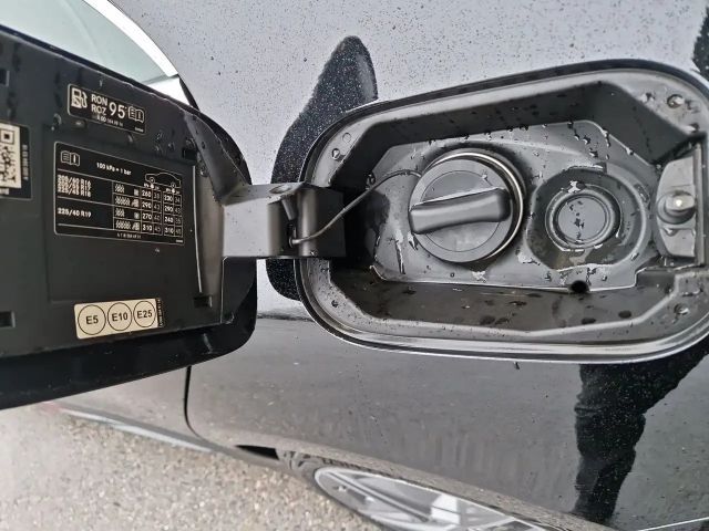 Mercedes-Benz CLA 200 AMG Line Coupé