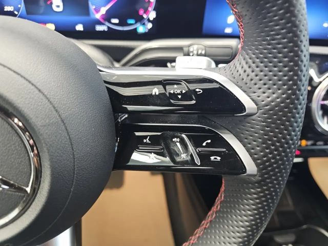 Mercedes-Benz CLA 200 AMG Line Coupé