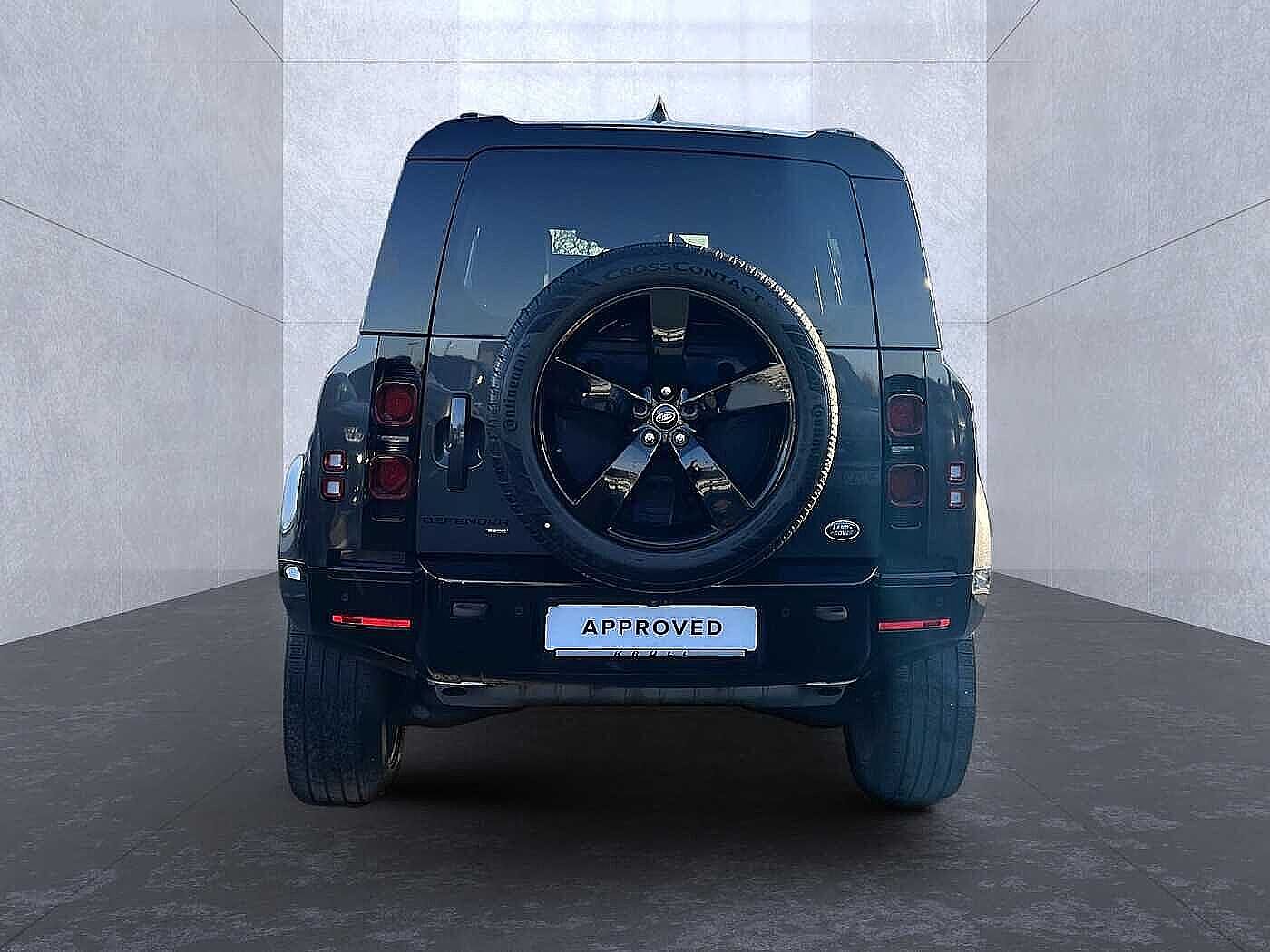 Land Rover Defender 110 Dynamic HSE