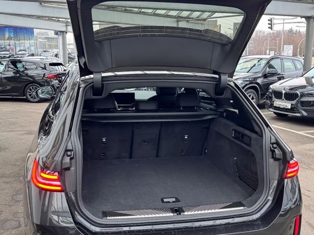 BMW 520 520d M-Sport Touring