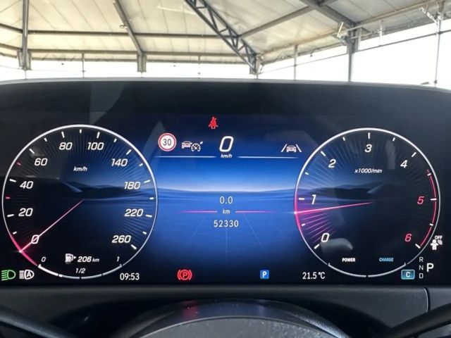 Mercedes-Benz E 220 AVANTGARDE E 220 d Estate