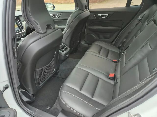 Volvo V60 Dark Ultra