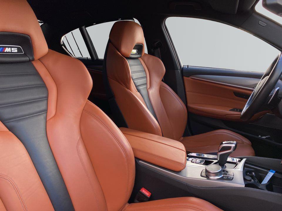 BMW M5 Sedan