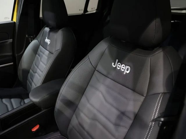 Jeep Avenger Full-Electric Summit