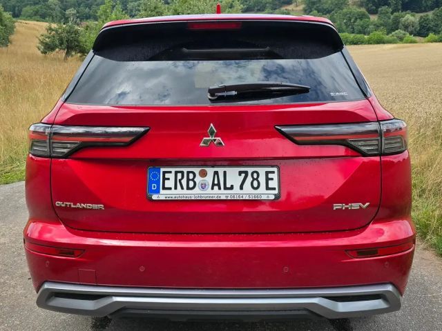 Mitsubishi Outlander 4WD PHEV