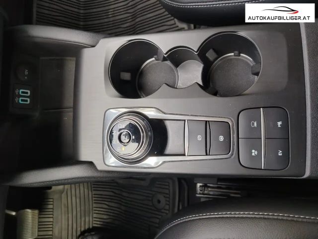 Ford Kuga Plug in Hybrid Titanium X