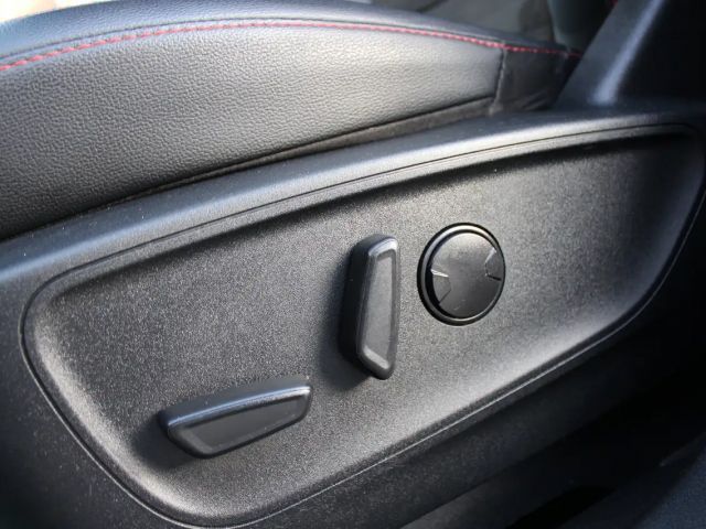 Ford Kuga AWD Hybrid ST Line X