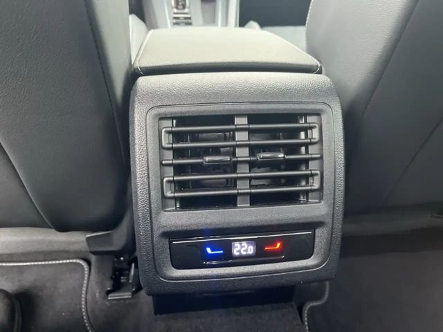 Volkswagen Golf 1.5 eTSI