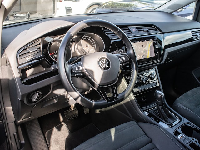 Volkswagen Touran 1.5 TSI DSG