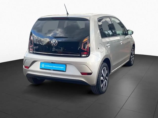 Volkswagen up! Active
