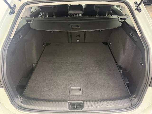 Volkswagen Golf 1.5 eTSI Golf VIII Variant