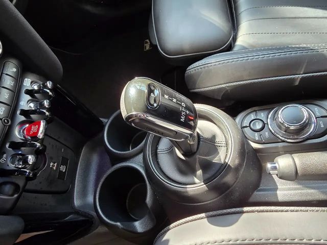 MINI Cooper 1,5 Aut. "Yours Trim" Vollleder/Sportsitze/LED