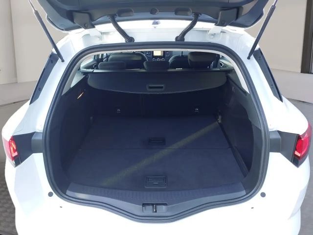 Renault Megane Business Line Combi TCe 140