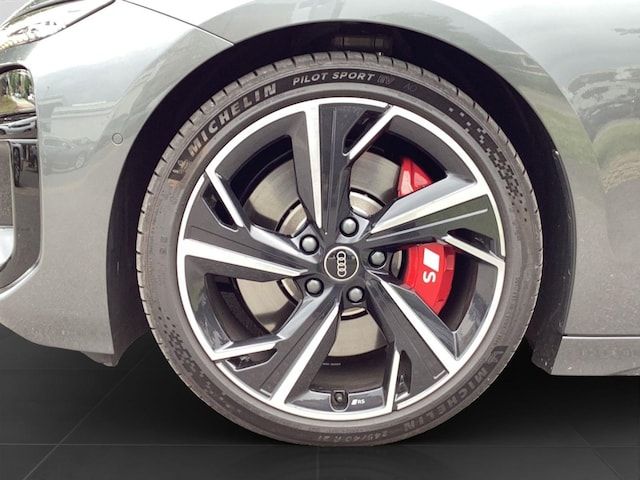 Audi A6 e-tron Avant Quattro