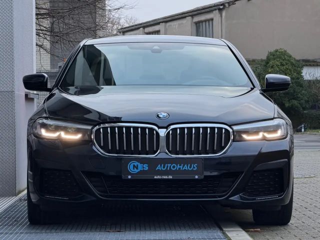 BMW 530 530e M-Sport Sedan