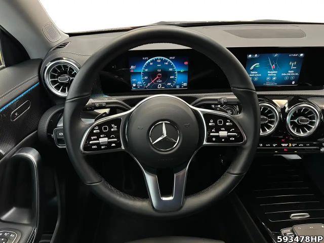 Mercedes-Benz CLA 180 CLA 180 d Progressive