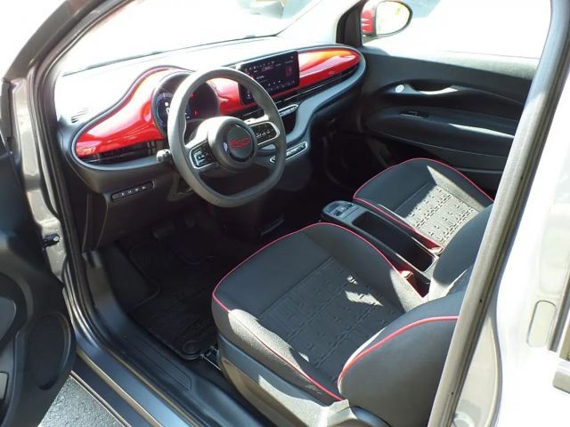 Fiat 500e 42 kWh RED
