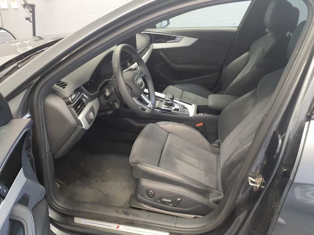 Audi S4 Avant Quattro