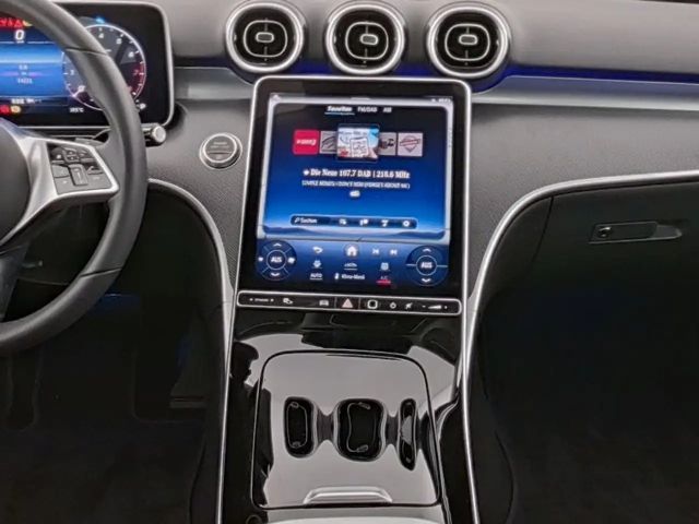 Mercedes-Benz C 200 AVANTGARDE Sedan