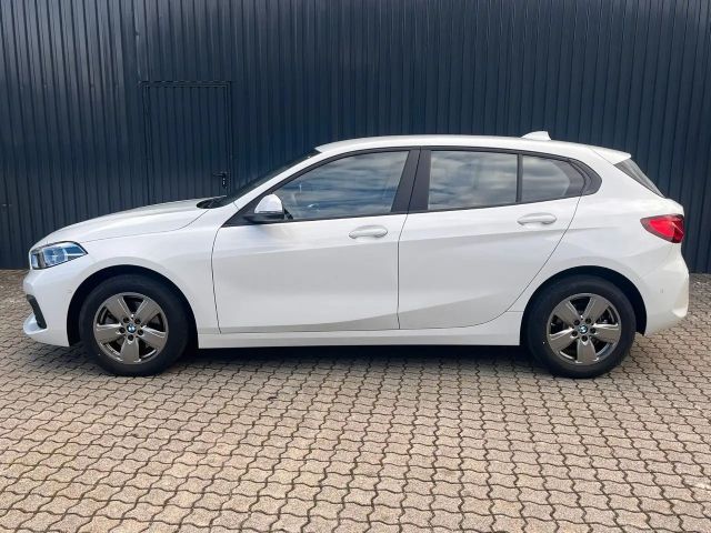 BMW 116 116i 5-deurs Sedan