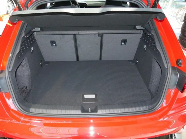 Audi RS3 S-Tronic Sedan Sportback