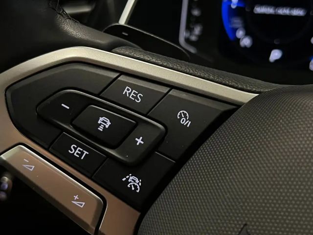 Volkswagen Passat 4Motion Business Variant