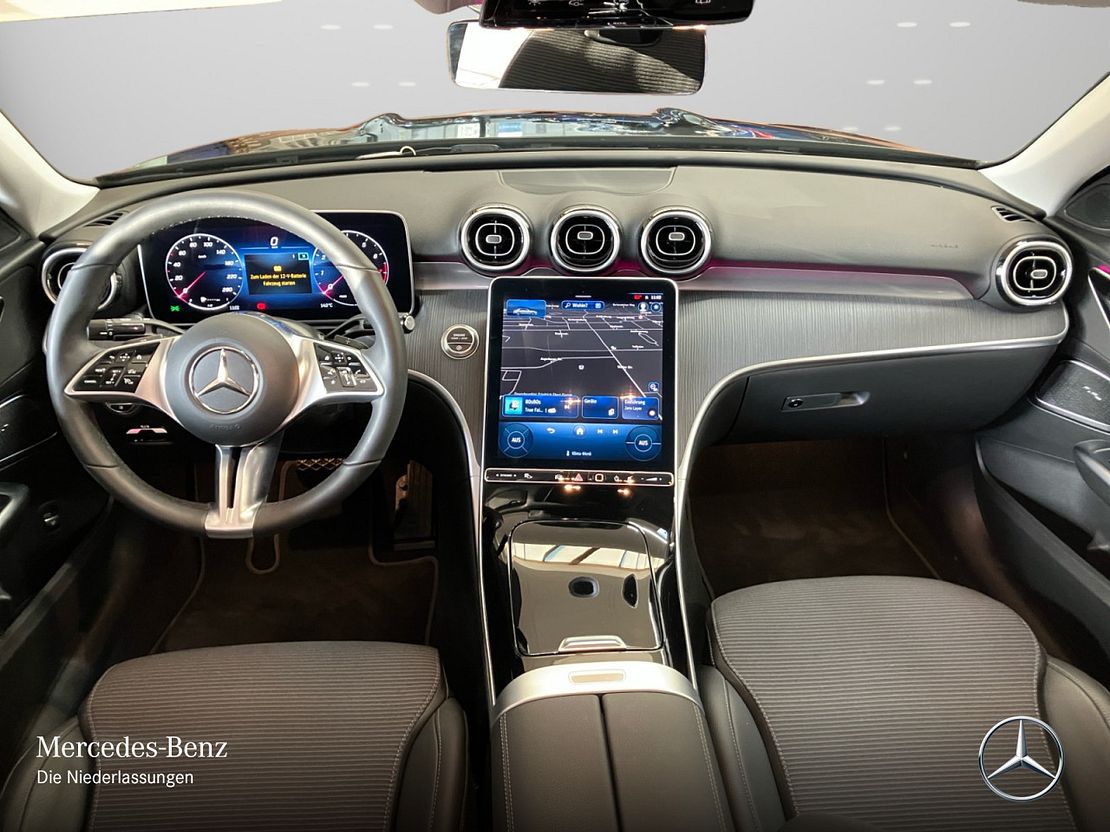 Mercedes-Benz C 180 AVANTGARDE Sedan