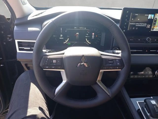 Mitsubishi Outlander 4WD PHEV