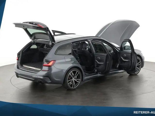 BMW 330 330e M-Sport xDrive