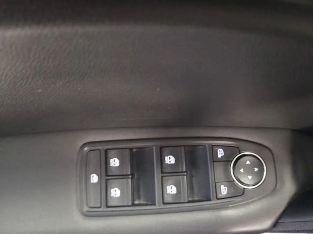 Renault Captur NAV LED KAMERA TEMPOMAT APPLE/ANDROID ALU PDC vo+h