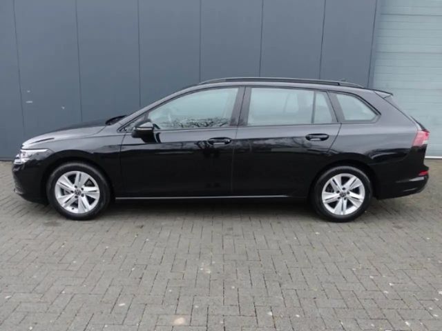 Volkswagen Golf 1.5 eTSI DSG Life Variant