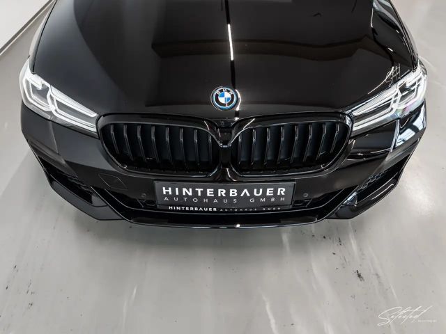 BMW 530 530e M-Sport Sedan xDrive