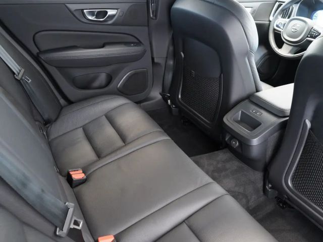 Volvo V60 Cross Country AWD