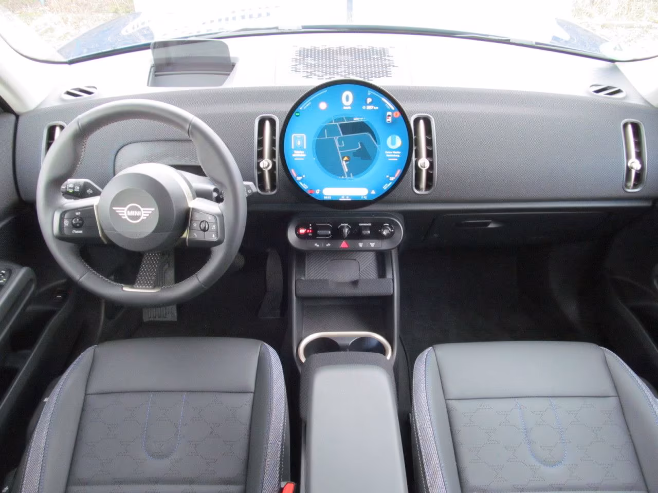 MINI Cooper C Countryman Countryman C HUD PanoD.Kamera OLED KomfZ.AHK 18"