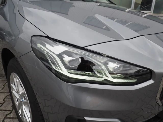 BMW 220 220i Active Tourer