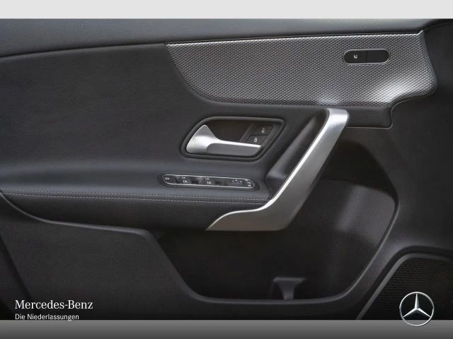 Mercedes-Benz A 180 Progressive