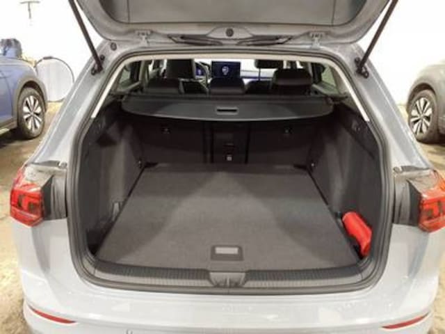 Volkswagen Golf 1.5 eTSI DSG Golf VIII Variant