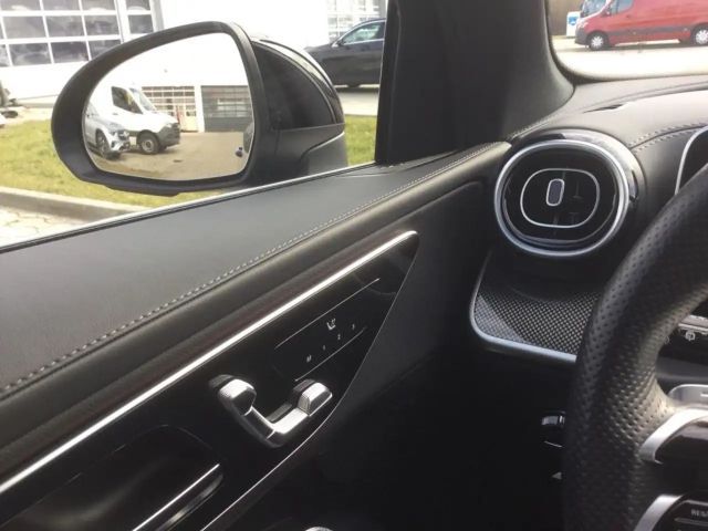 Mercedes-Benz GLC 200 4MATIC AMG Line