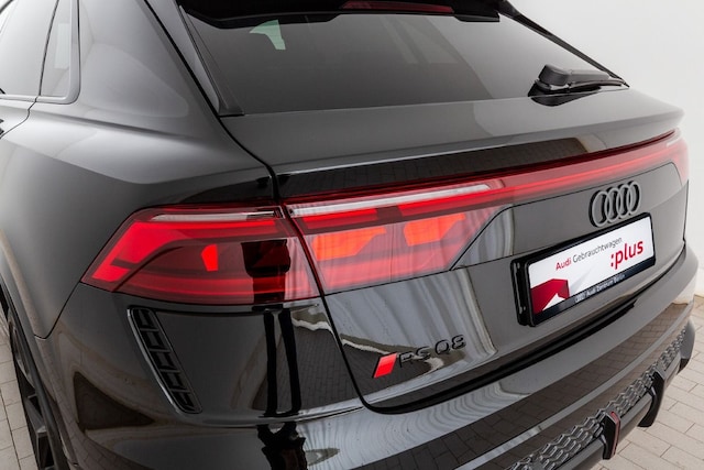 Audi RS Q8 Performance Quattro